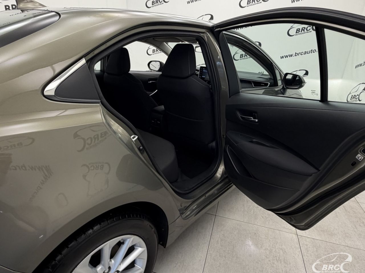Toyota Corolla | 11