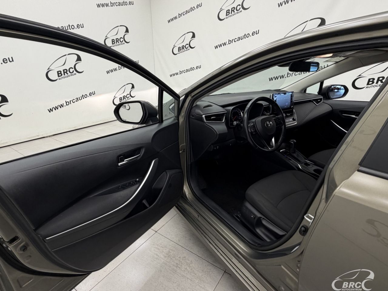 Toyota Corolla | 17