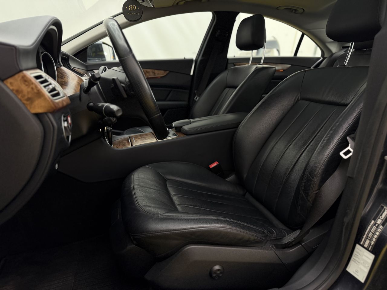 Mercedes-Benz CLS500 | 9