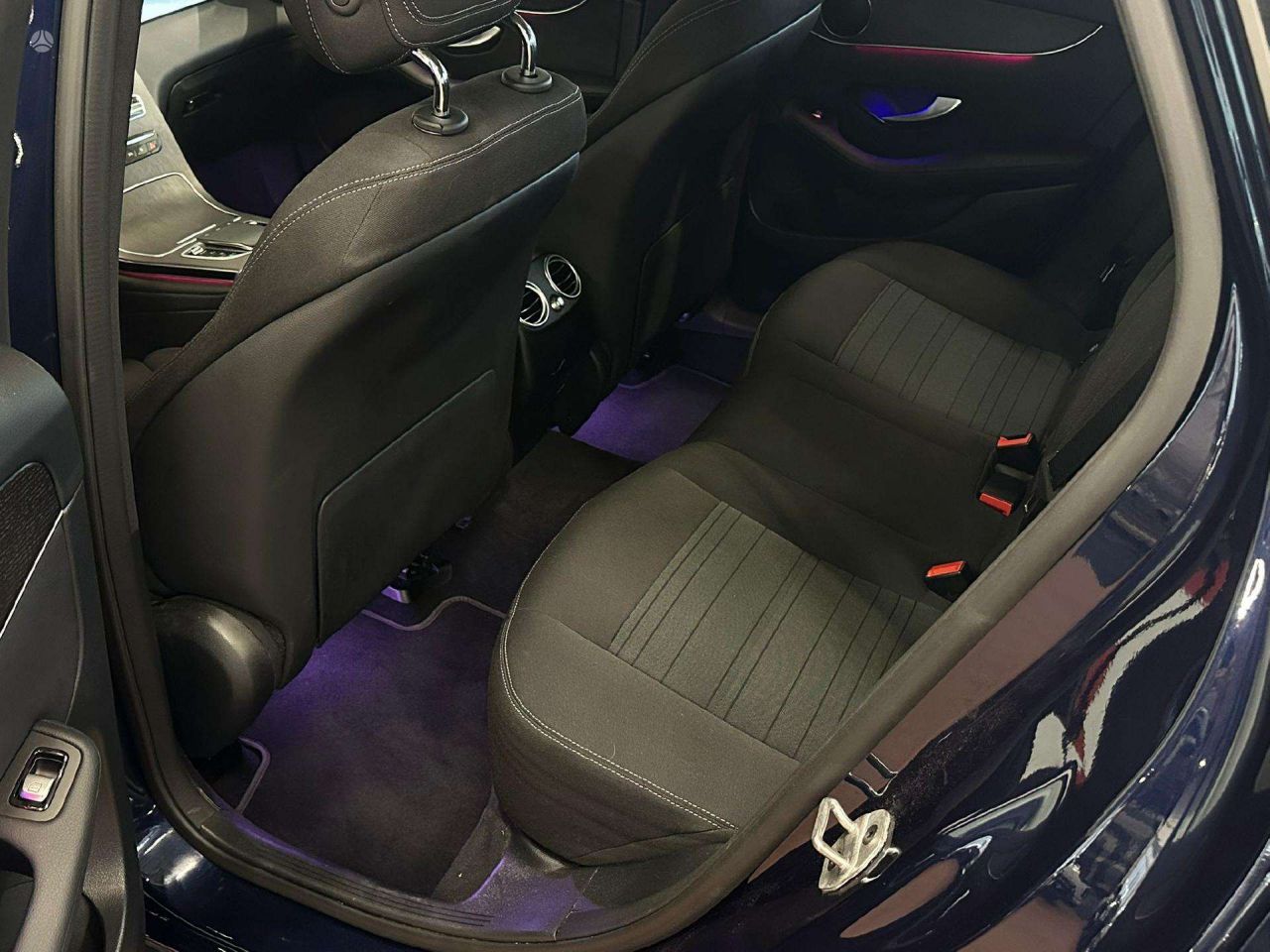 Mercedes-Benz GLC220 | 24
