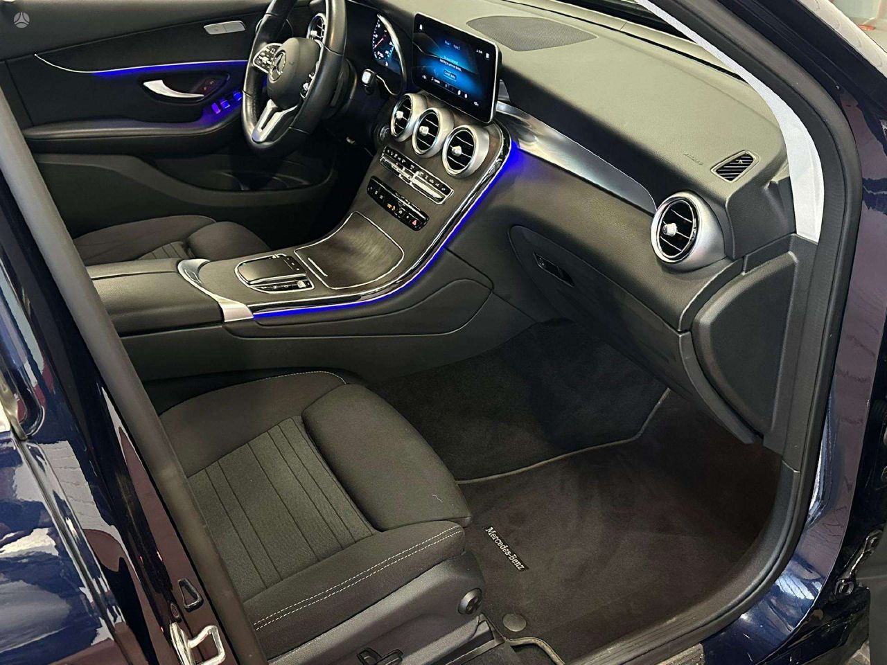 Mercedes-Benz GLC220 | 23