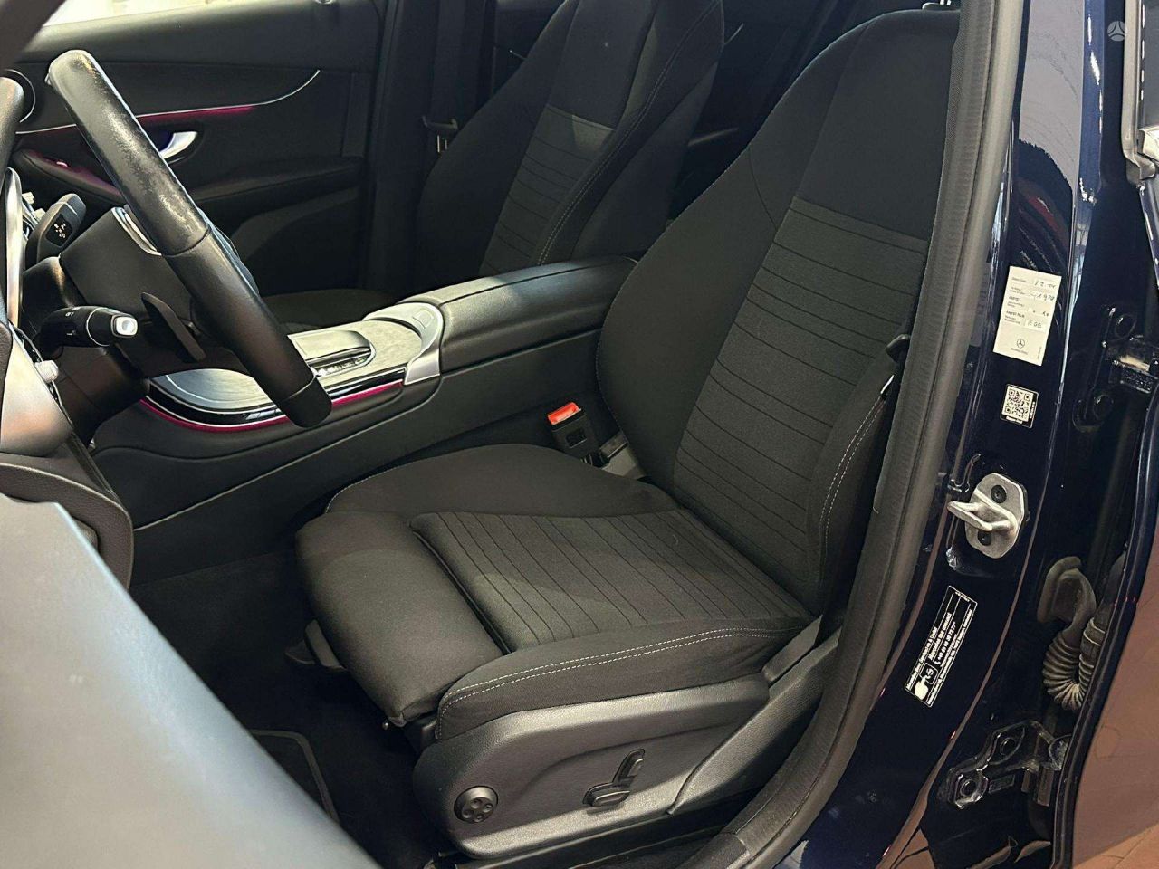 Mercedes-Benz GLC220 | 22