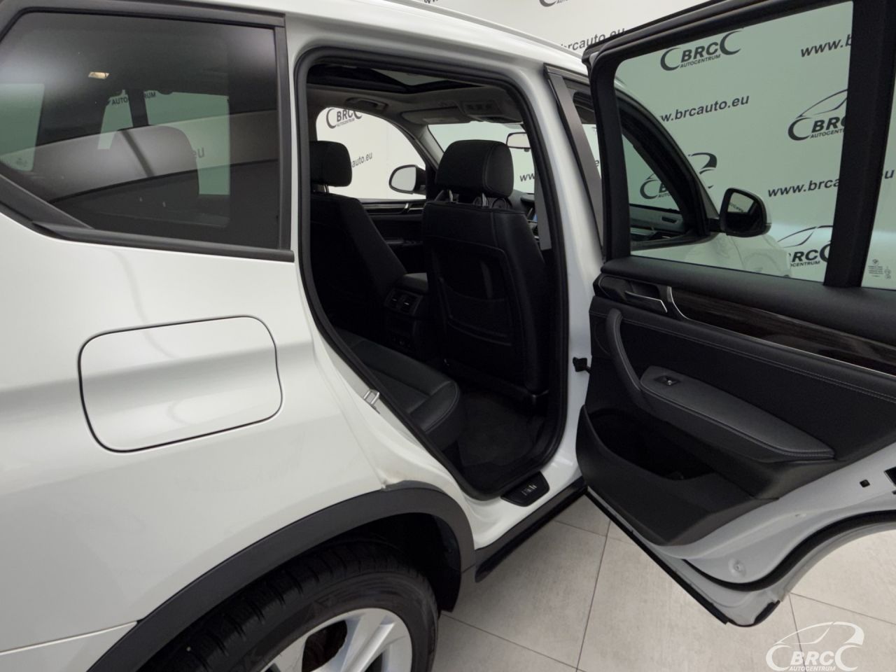 BMW X3 | 12