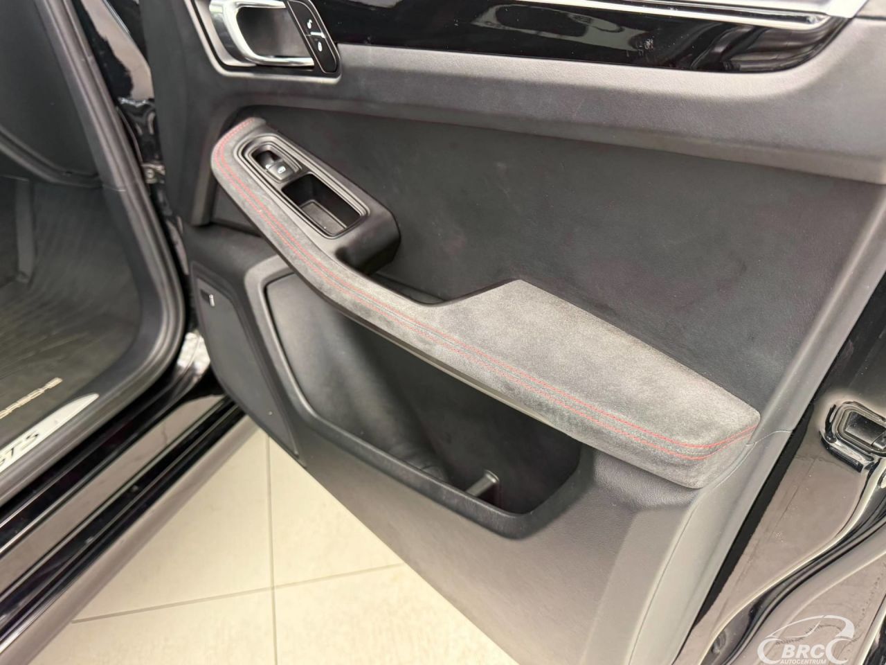 Porsche Macan | 10