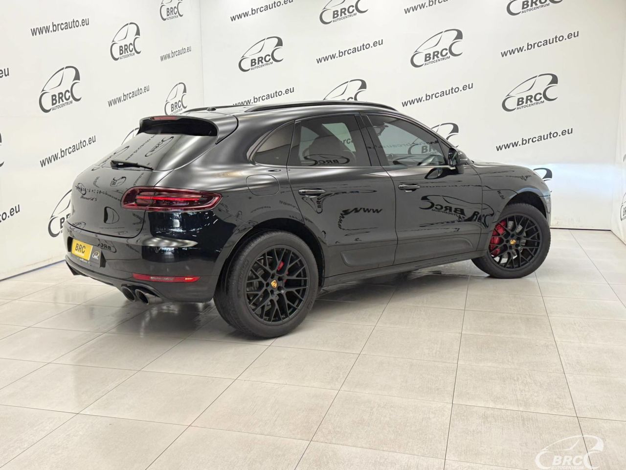 Porsche Macan | 1