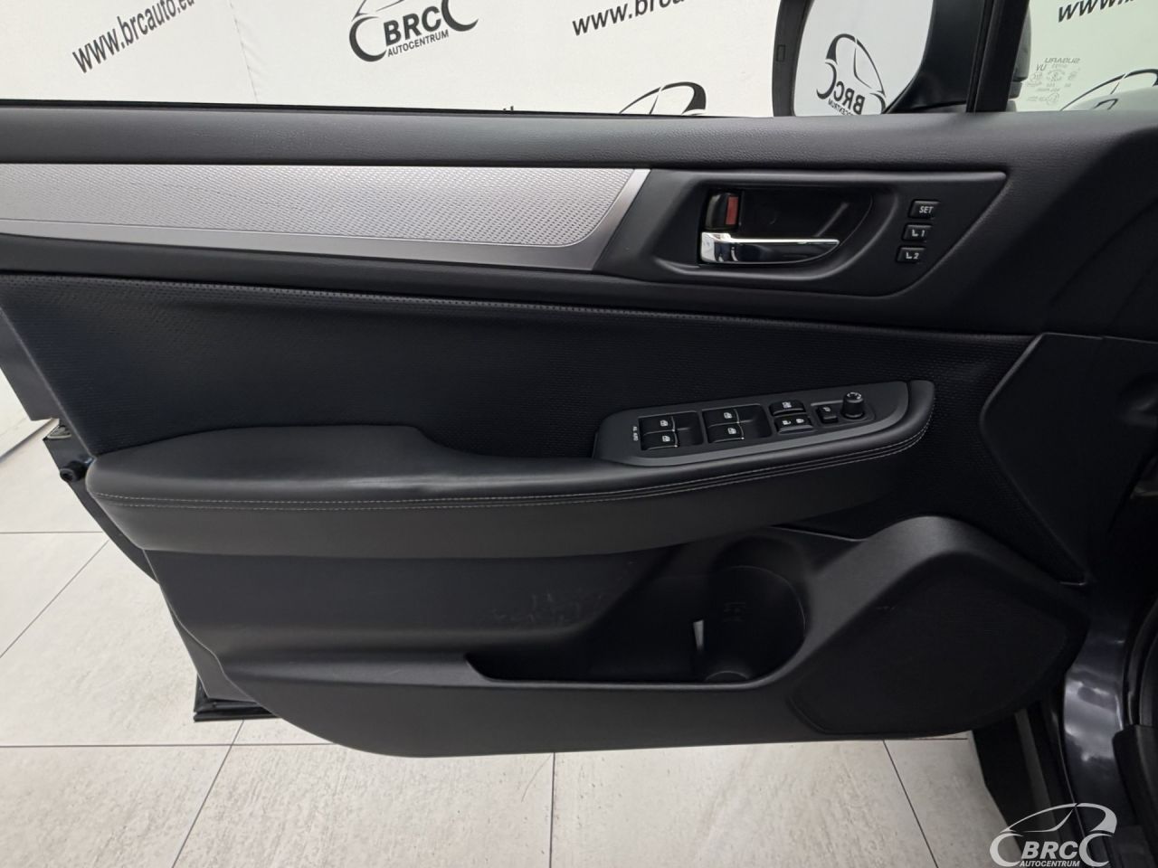 Subaru Outback | 19