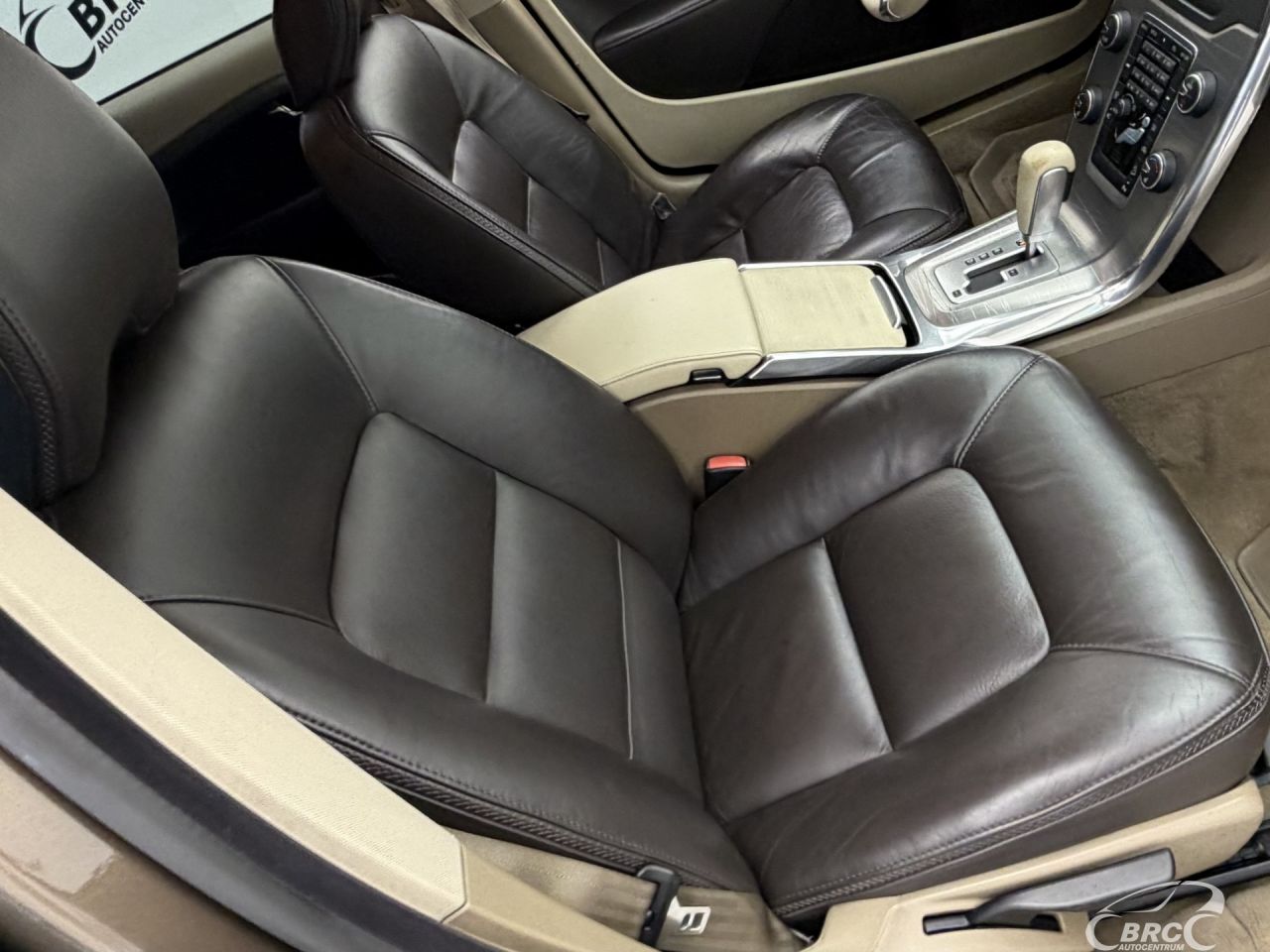Volvo XC70 | 4