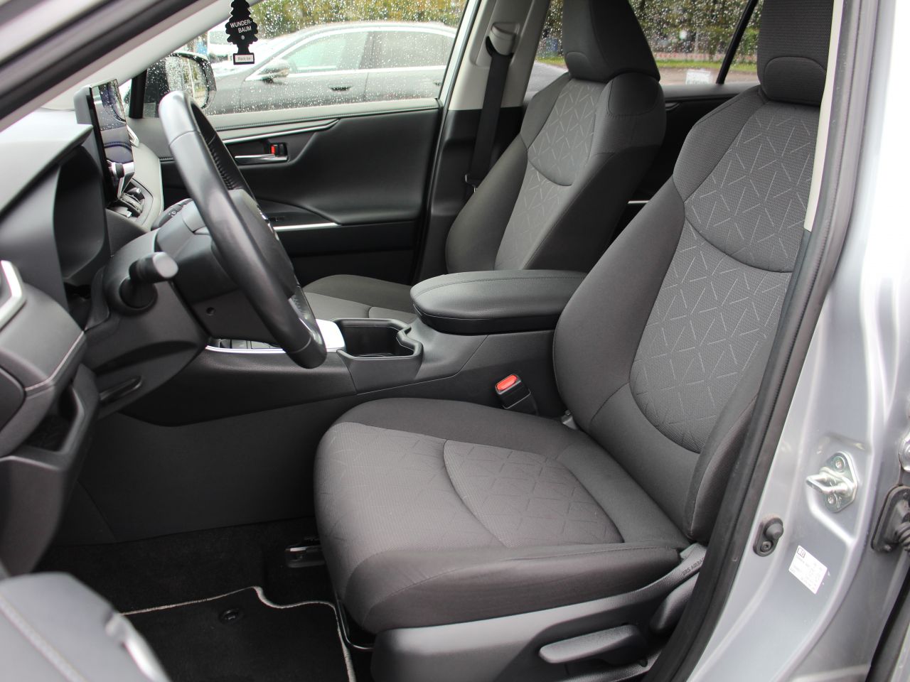 Toyota RAV4 | 10