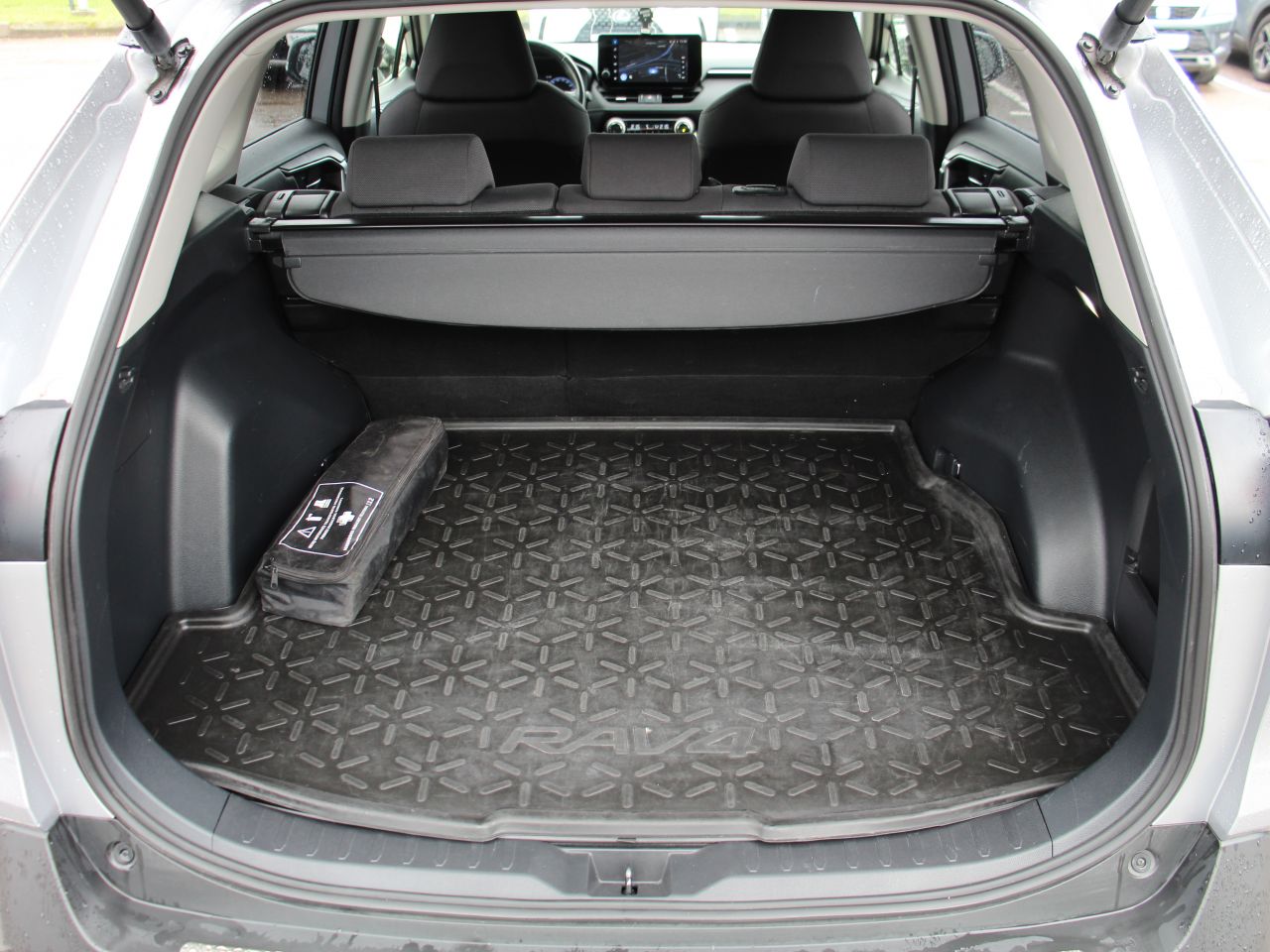 Toyota RAV4 | 11