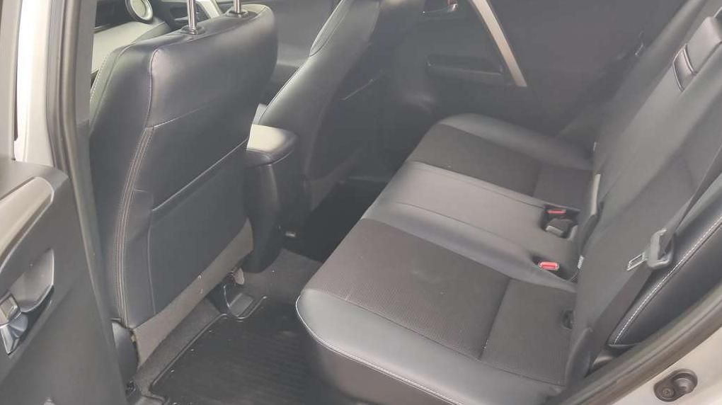 Toyota RAV4 | 13