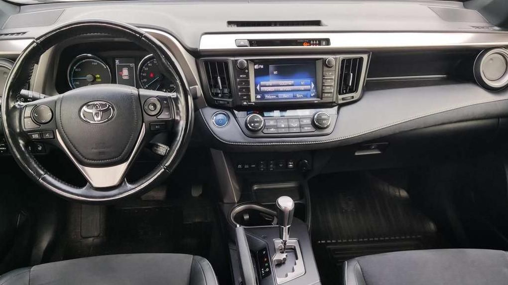 Toyota RAV4 | 8