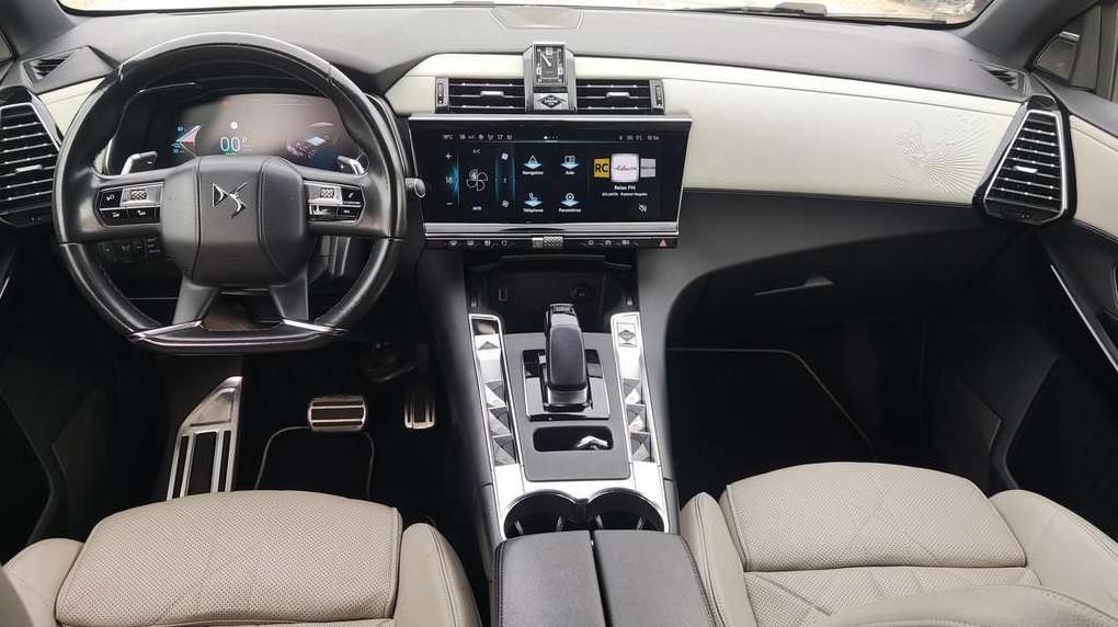 DS Automobiles DS7 | 12