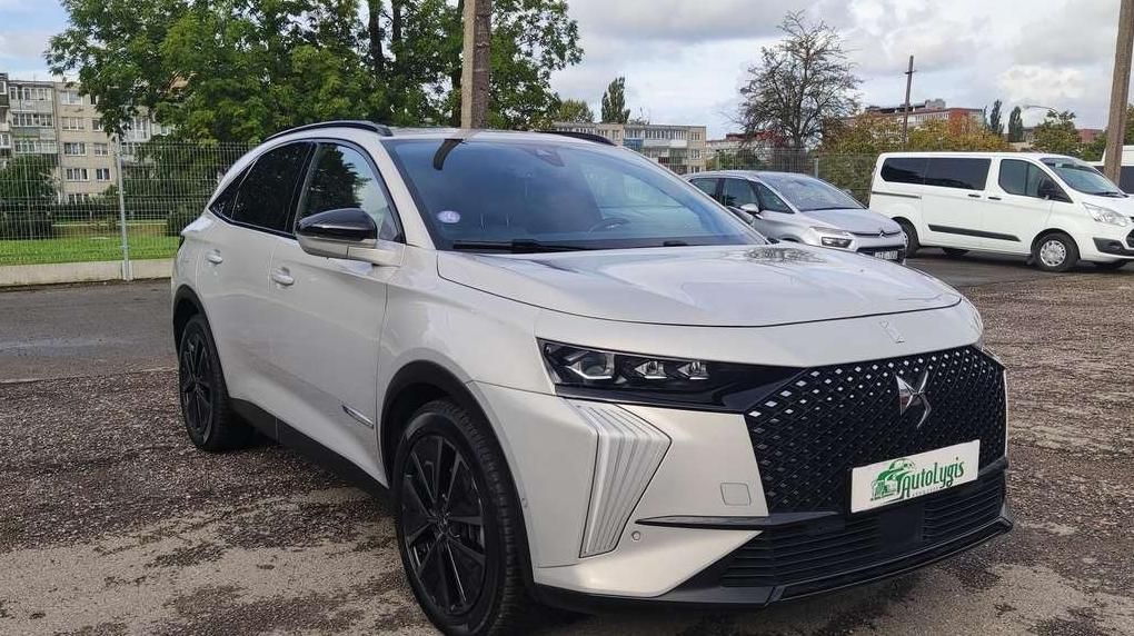 DS Automobiles DS7 | 4