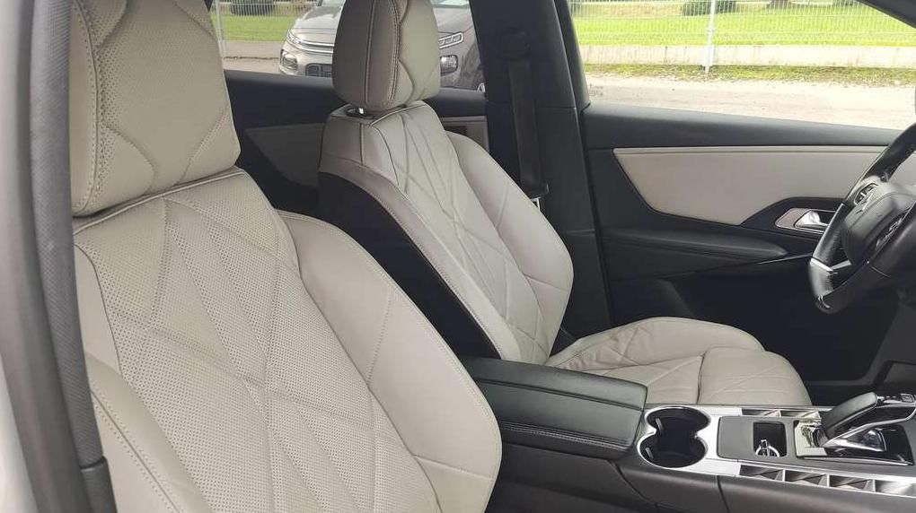 DS Automobiles DS7 | 21