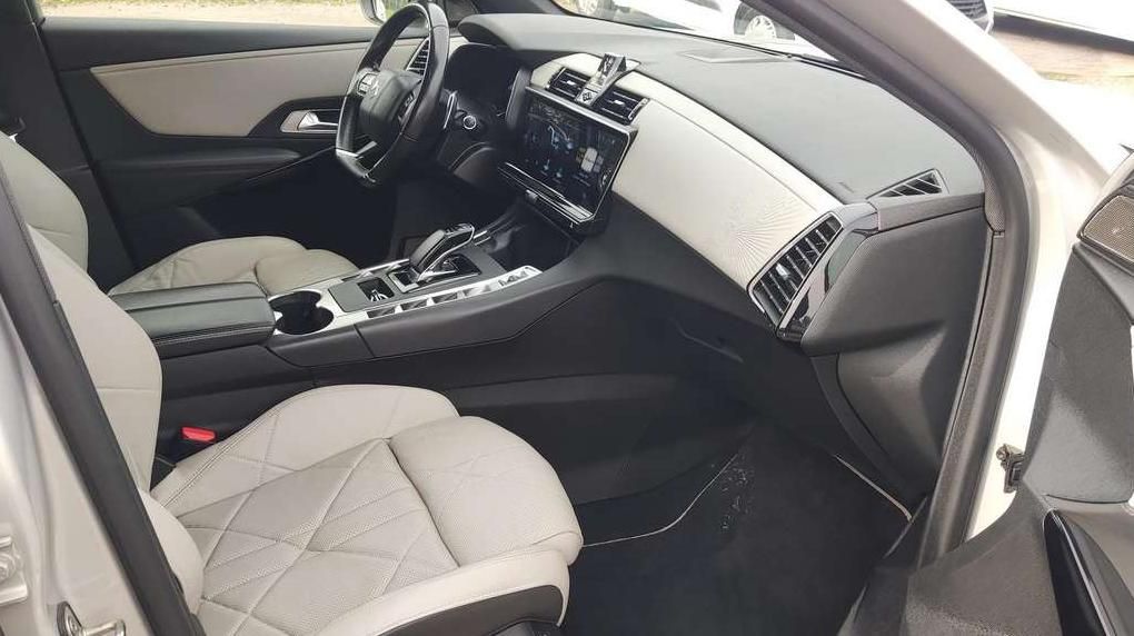 DS Automobiles DS7 | 20
