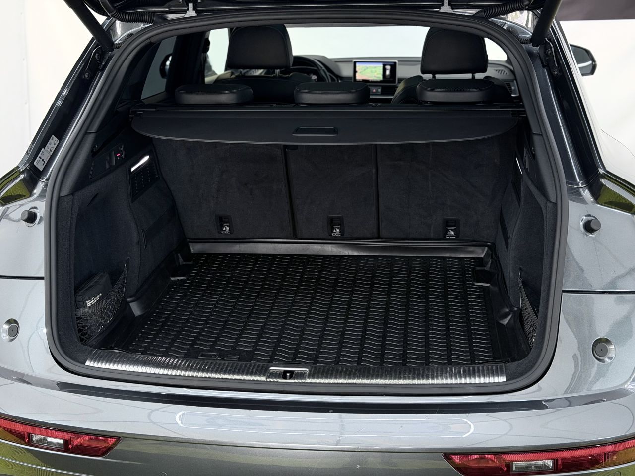 Audi SQ5 | 11