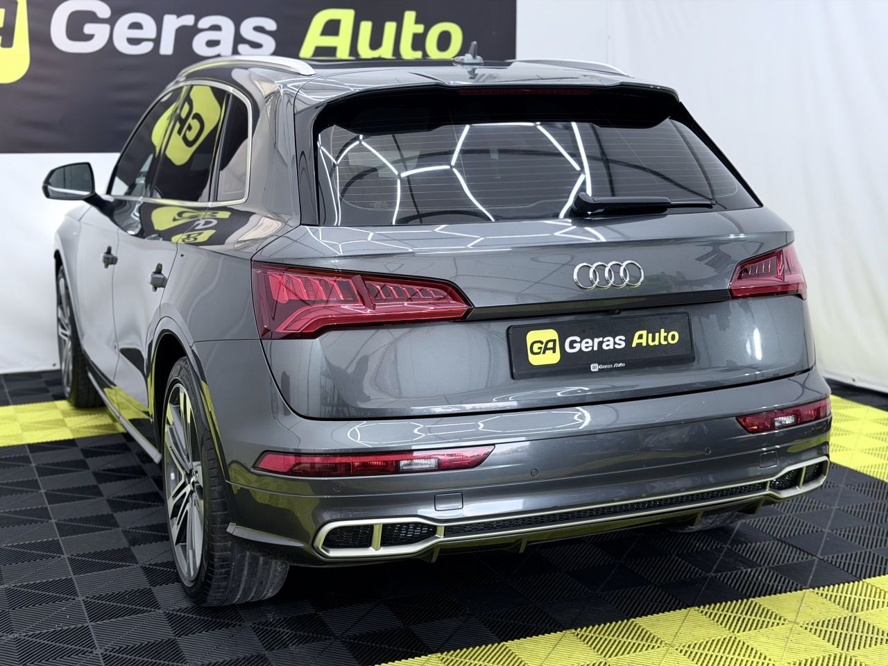Audi SQ5 | 5