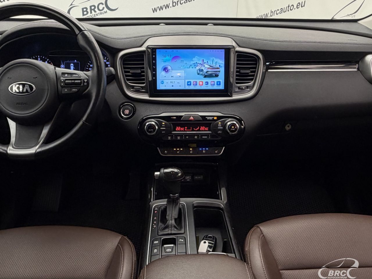 Kia Sorento | 15