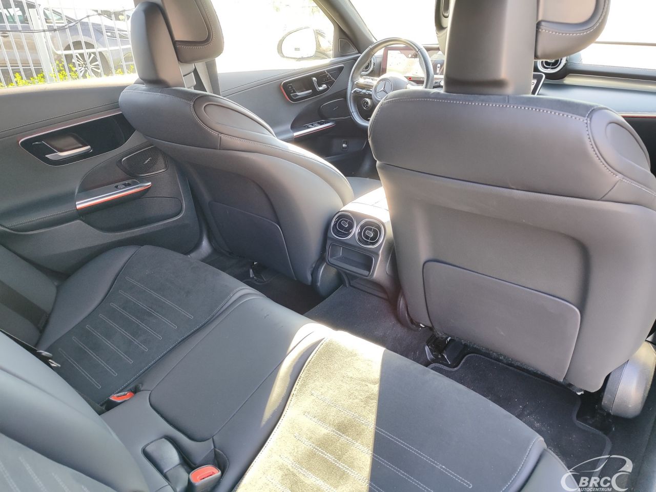Mercedes-Benz C220 | 11