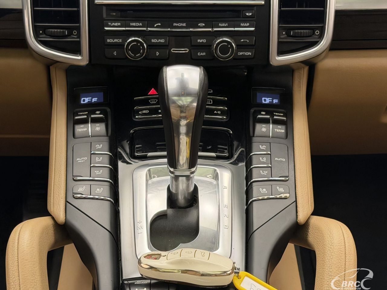 Porsche Cayenne | 19