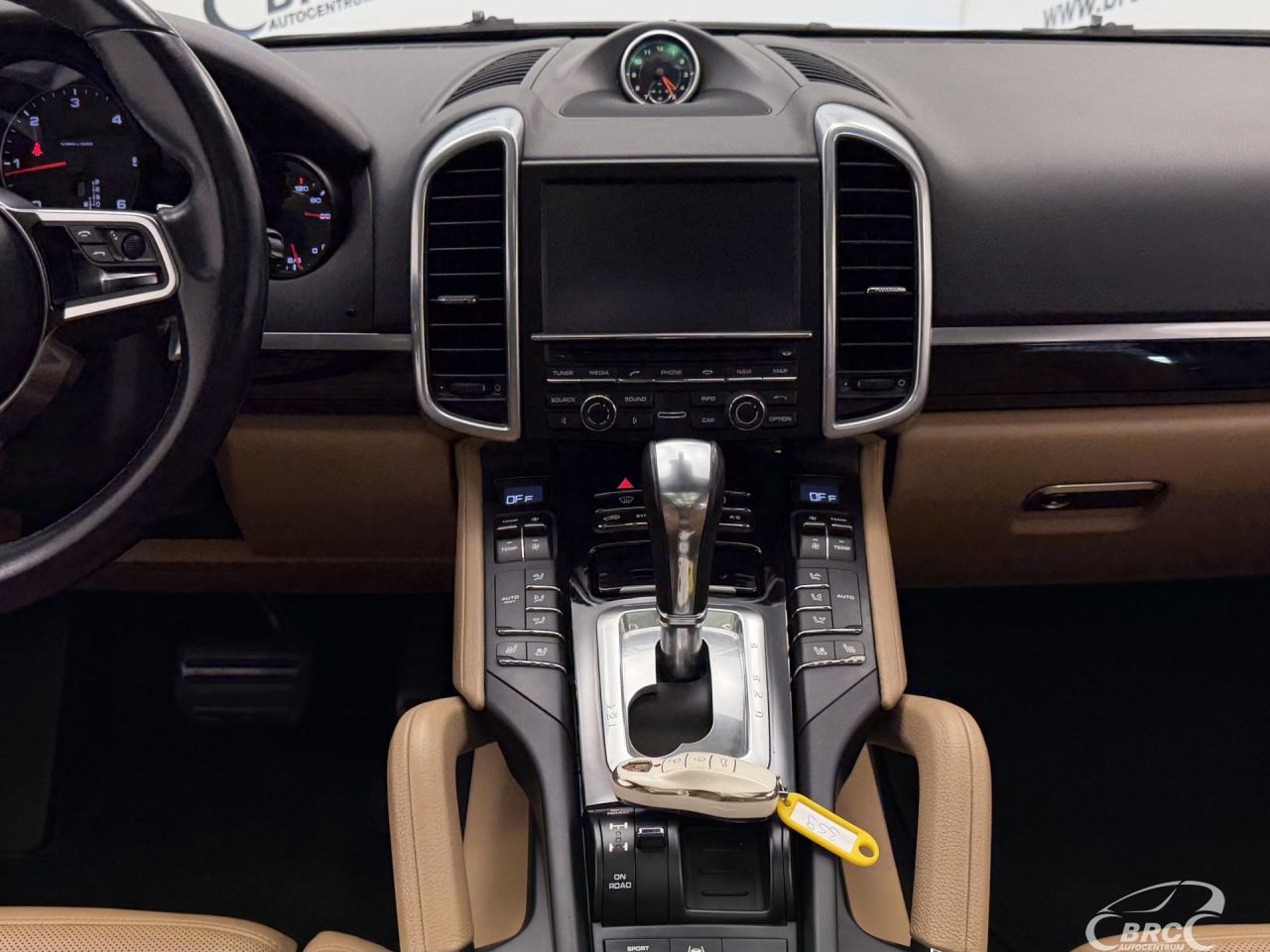 Porsche Cayenne | 17