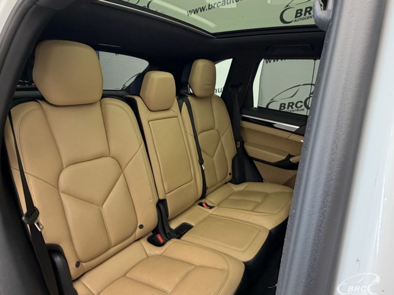 Porsche Cayenne | 12