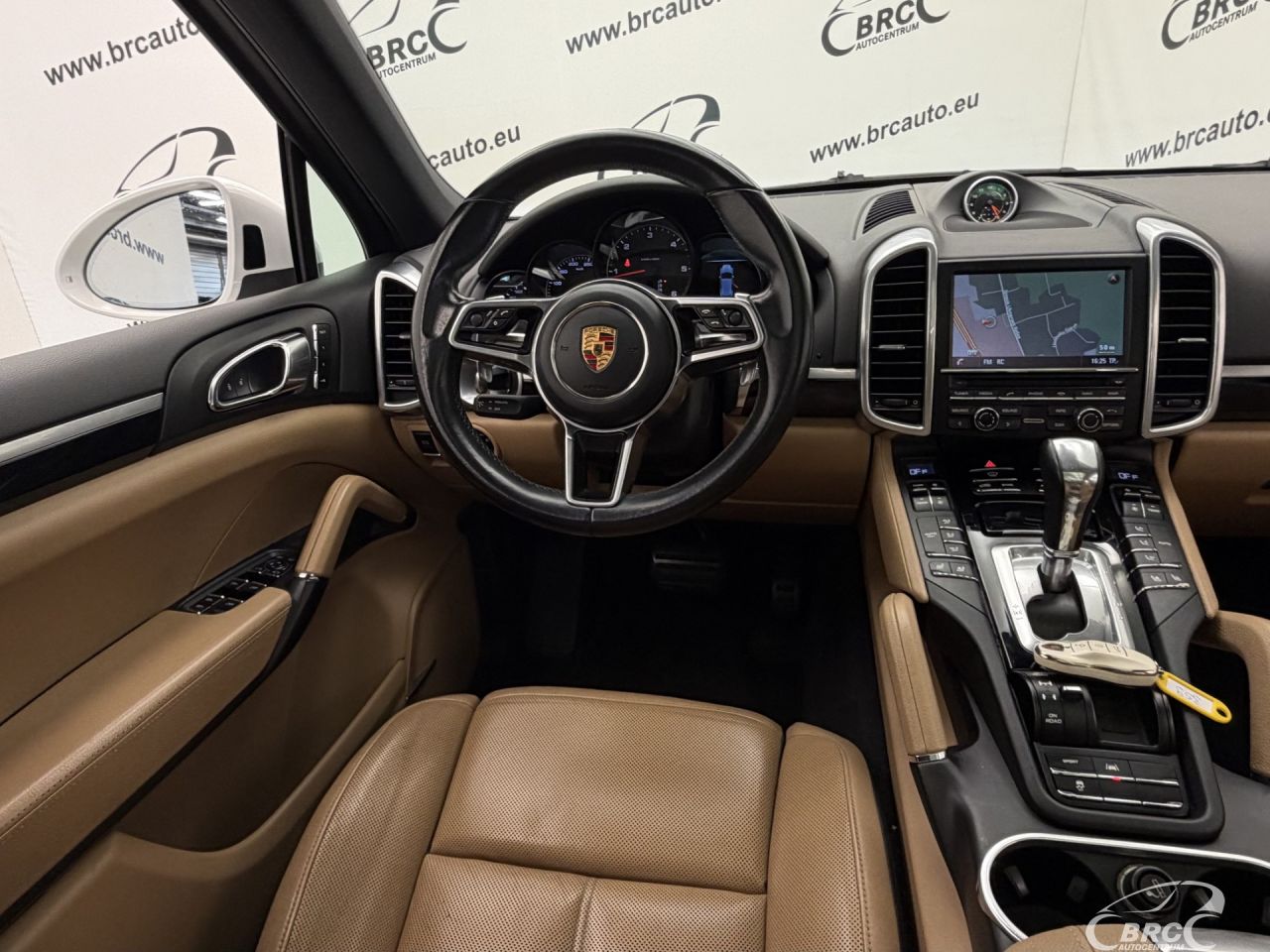 Porsche Cayenne | 16