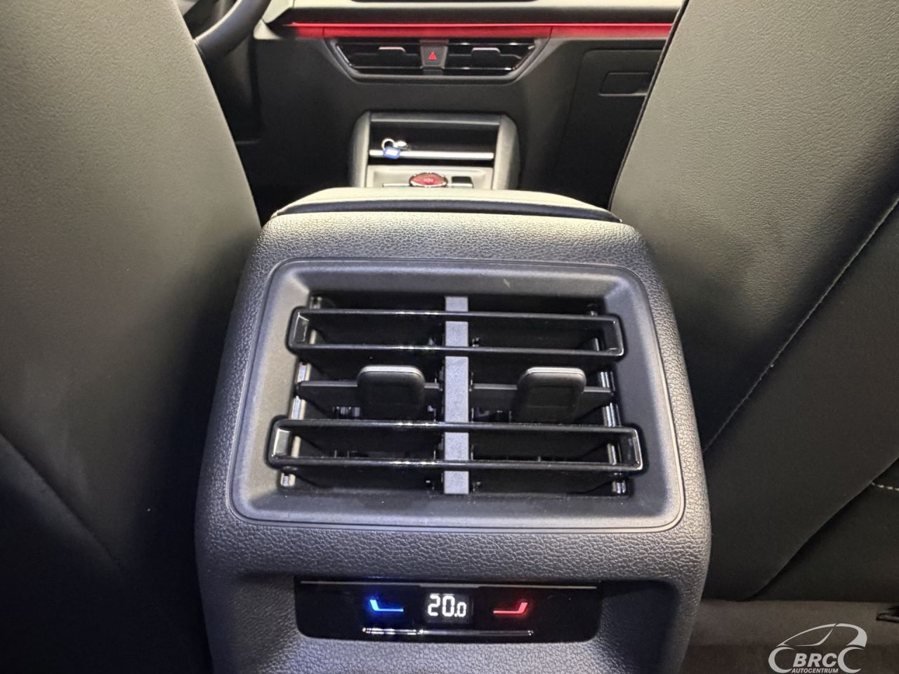 Volkswagen Tiguan | 13