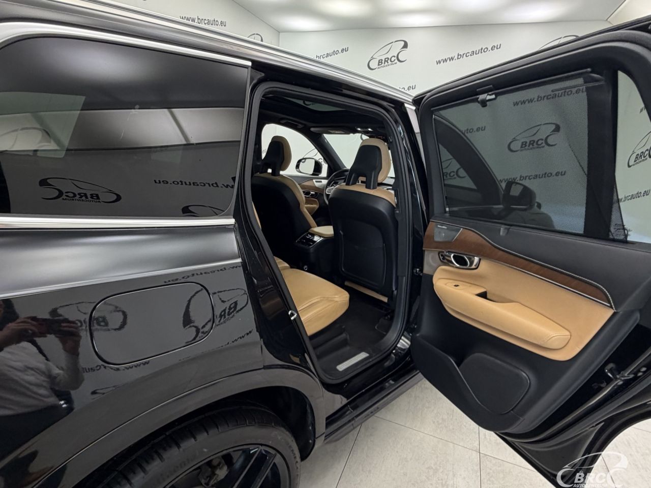 Volvo XC90 | 13