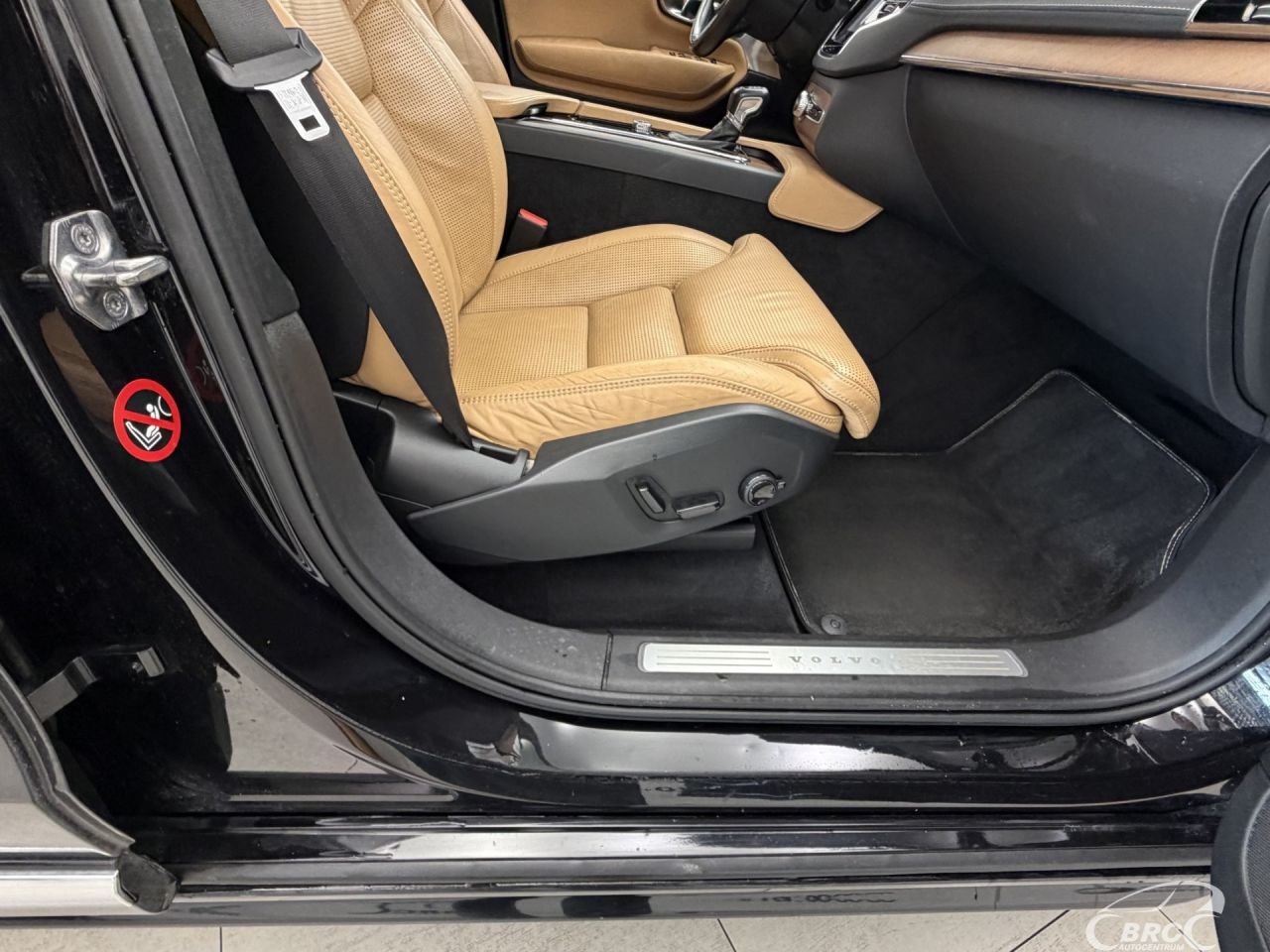 Volvo XC90 | 5