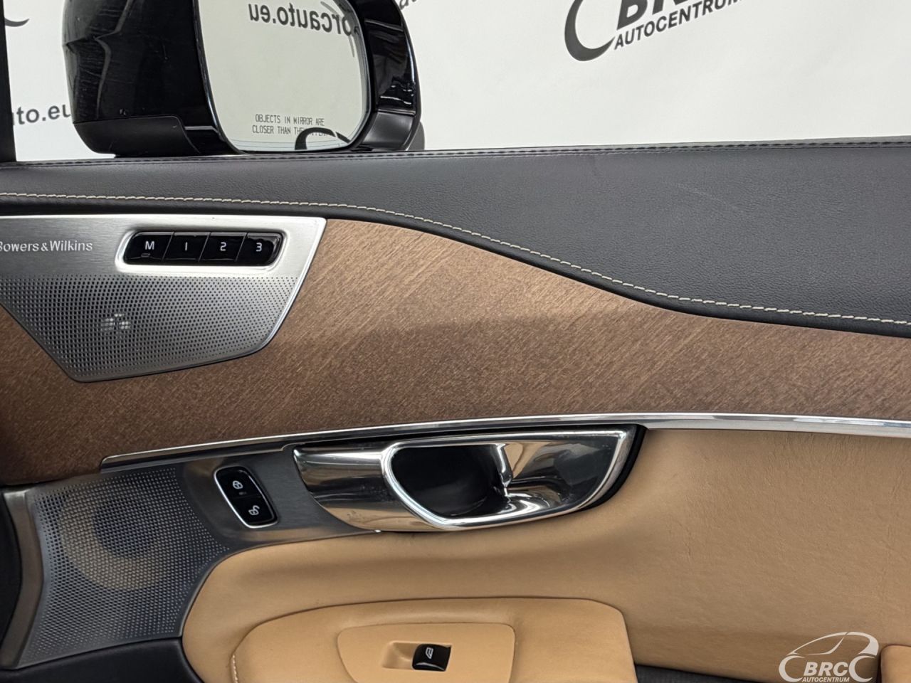 Volvo XC90 | 8