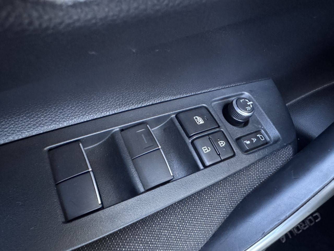 Toyota Corolla | 24