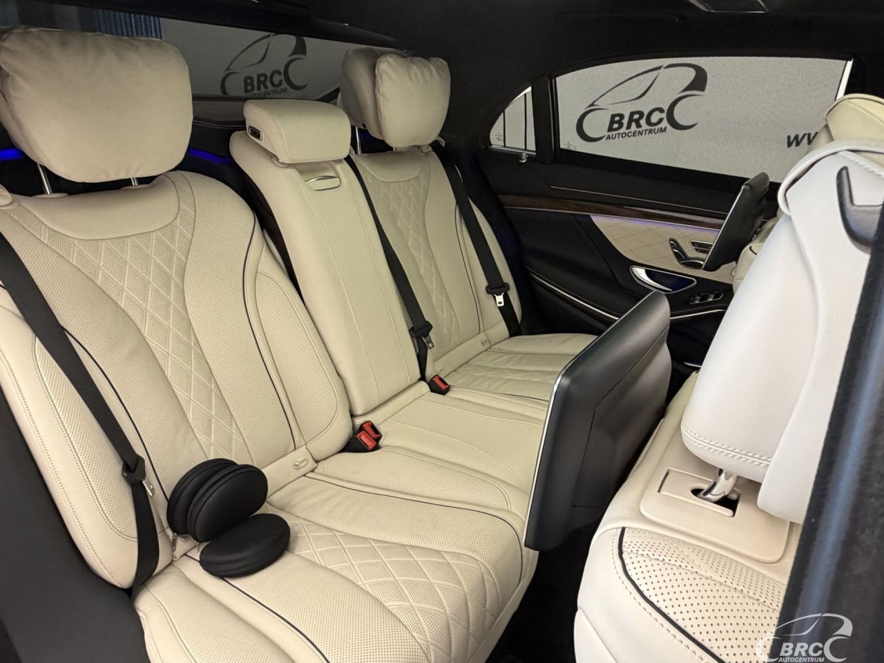 Mercedes-Benz S500 | 12