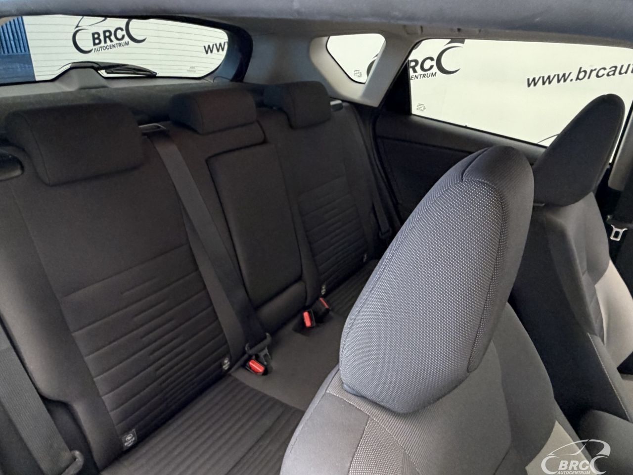 Toyota Auris | 10