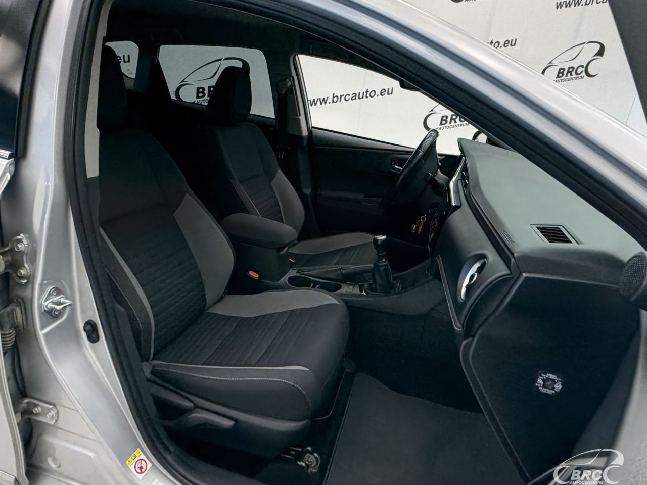 Toyota Auris | 6