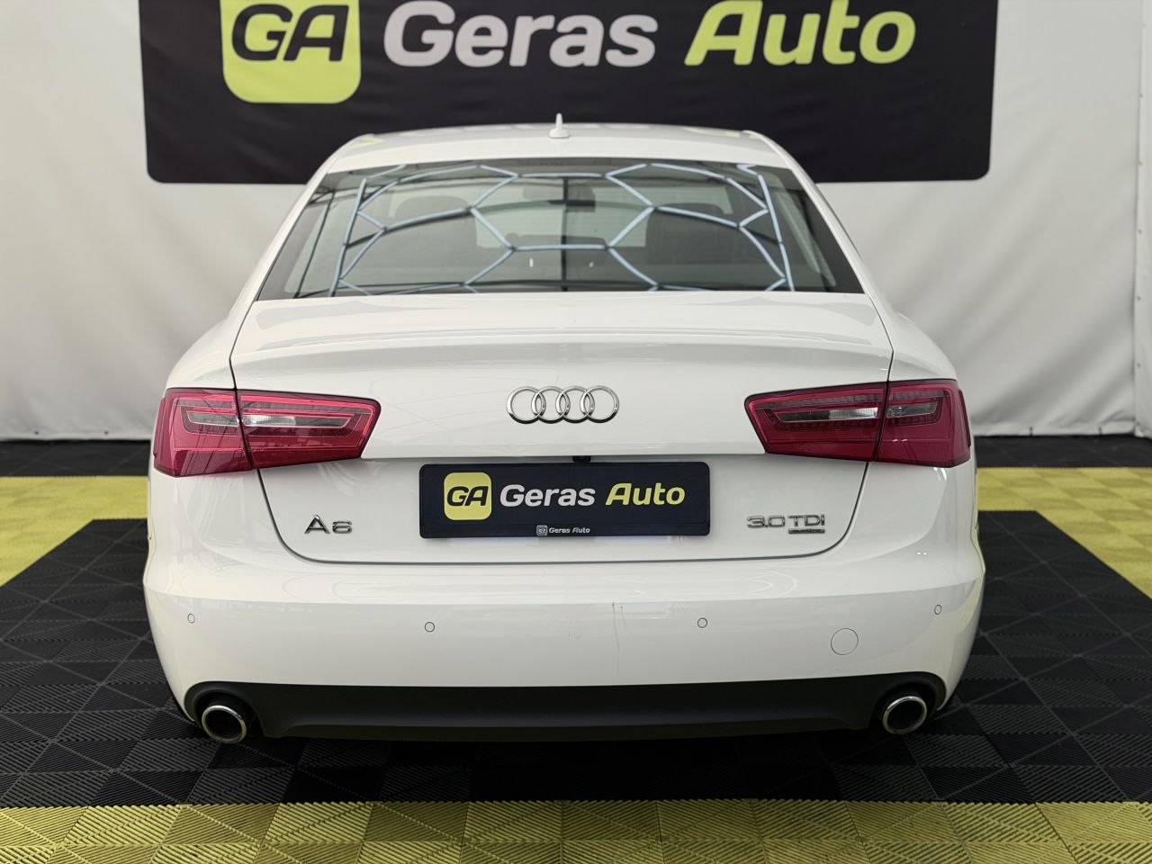 Audi A6 | 4