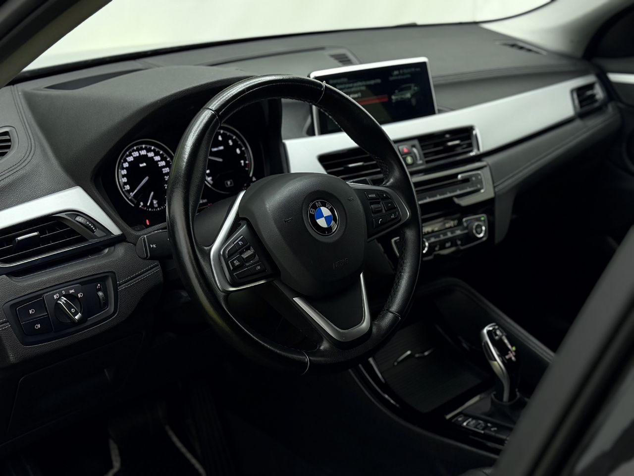 BMW X2 | 8
