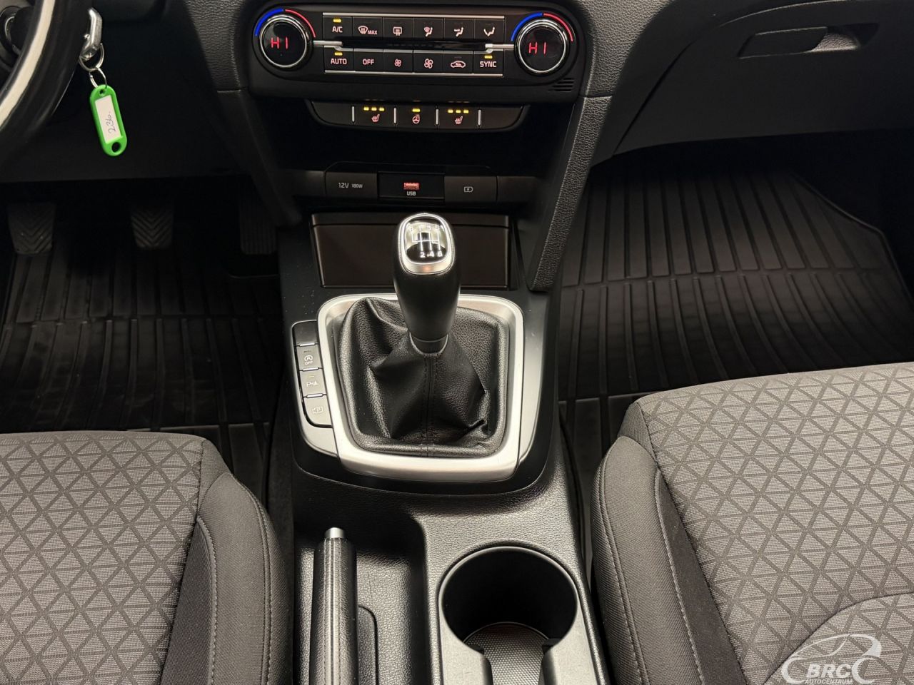 Kia Cee'd | 16