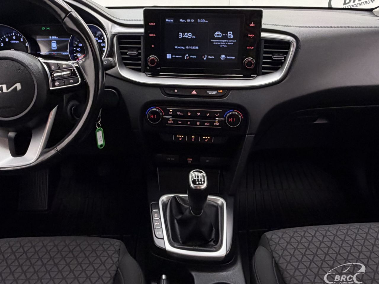 Kia Cee'd | 13