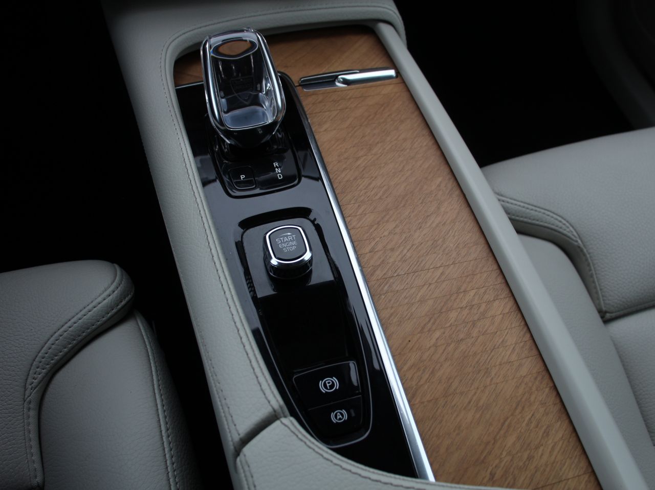 Volvo XC90 | 11