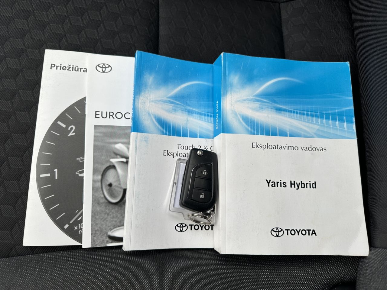 Toyota Yaris | 26