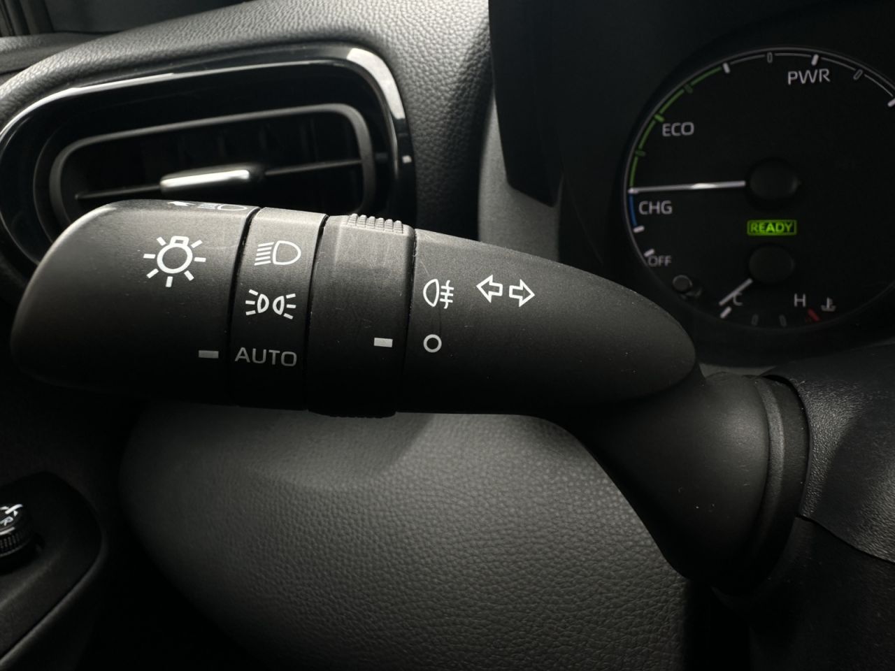 Toyota Yaris | 11