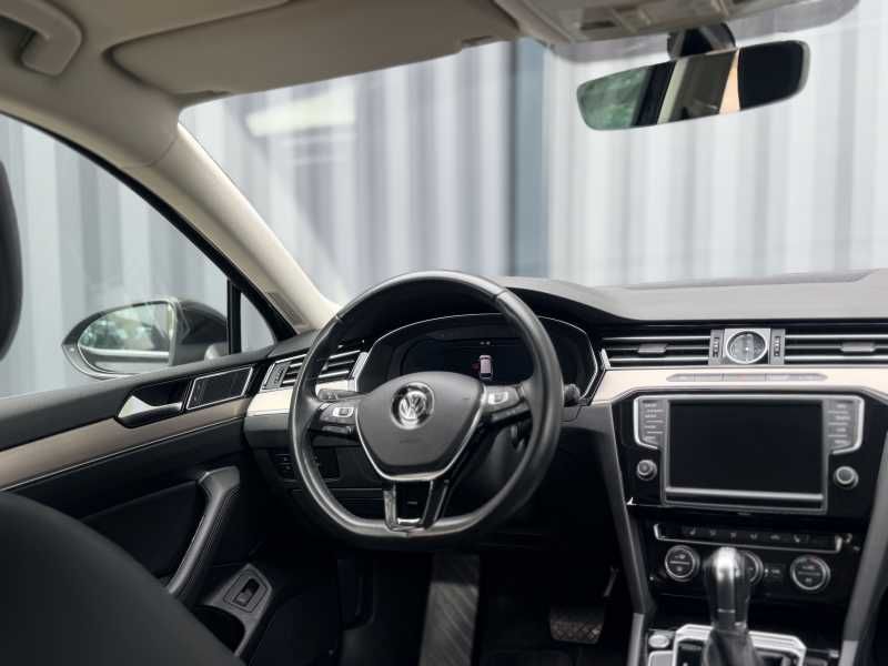 Volkswagen Passat | 11