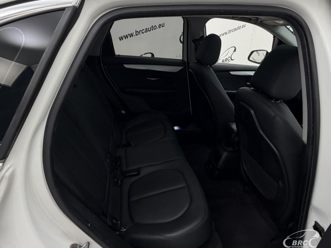 BMW 218 | 9