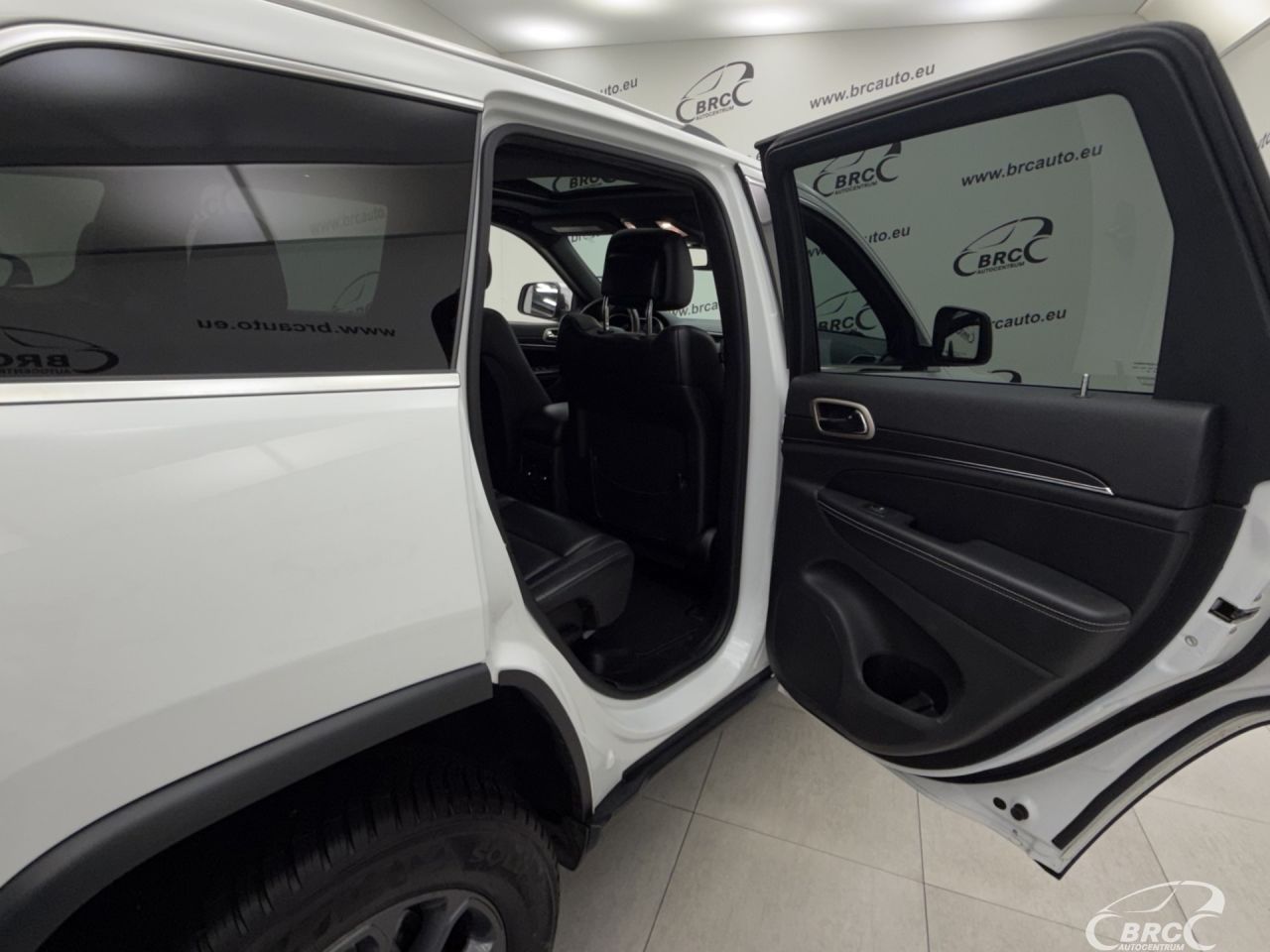 Jeep Grand Cherokee | 12