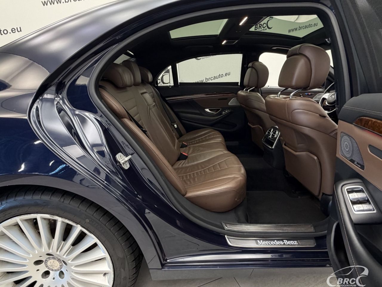 Mercedes-Benz S500 | 12