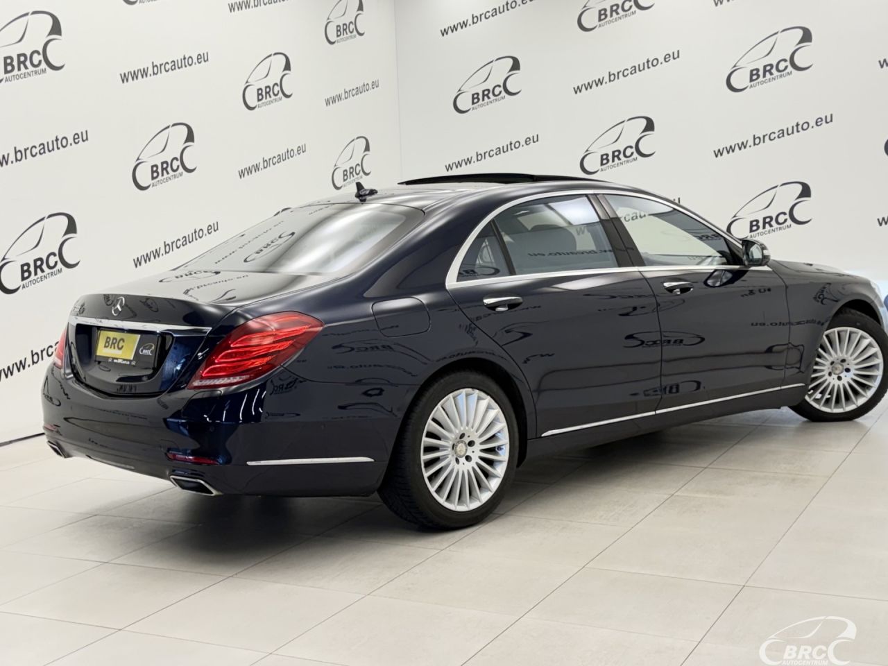 Mercedes-Benz S500 | 1