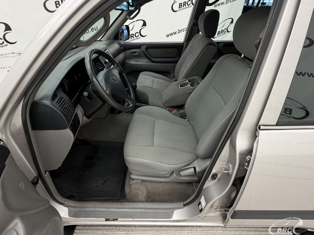 Toyota Land Cruiser | 19