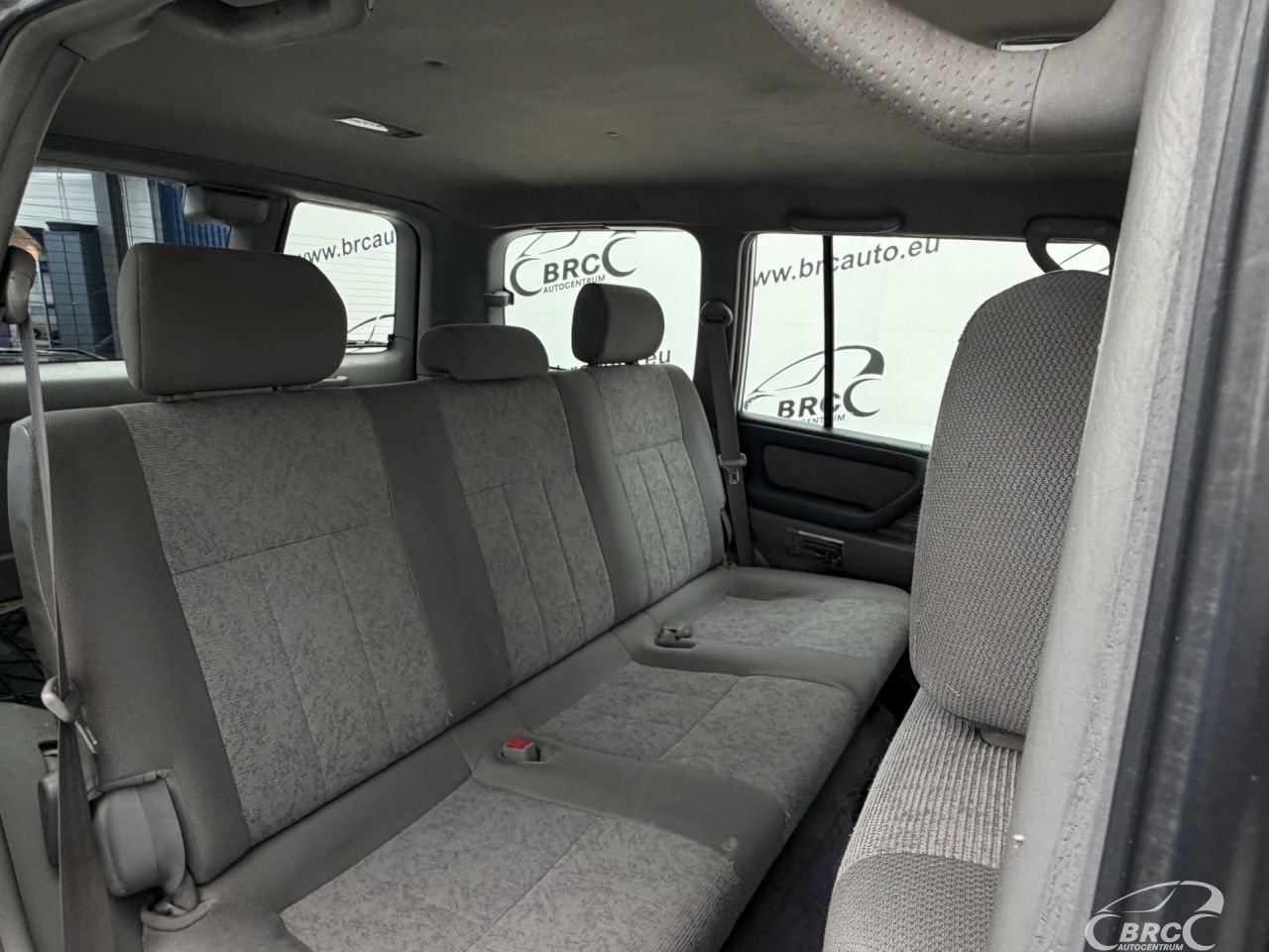 Toyota Land Cruiser | 10