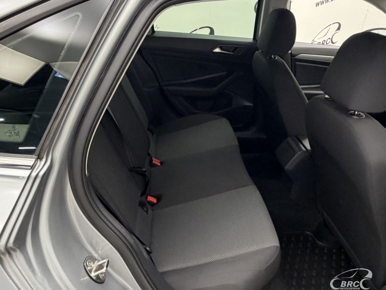 Volkswagen Jetta | 10
